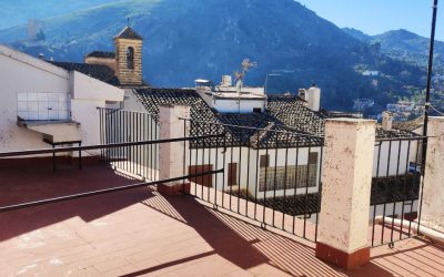 Piso bien situado con buhardilla y terraza | REF. 705 | 60.000 €