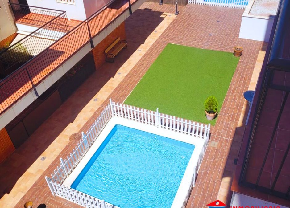 Dúplex amueblado con piscina | REF. 869 | 89.000 €