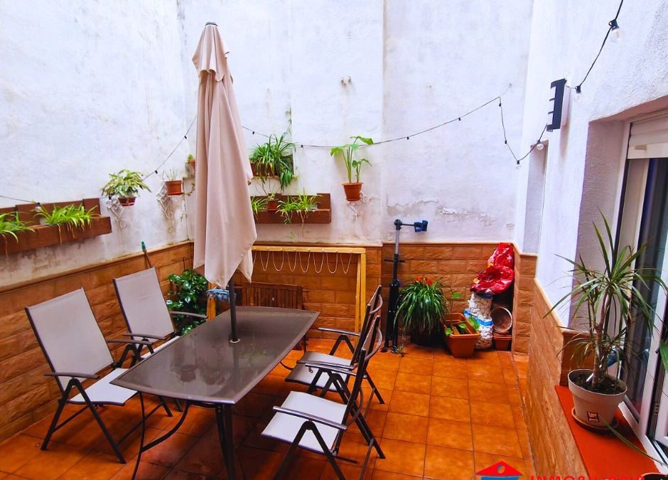 Pisos totalmente equipados en pleno centro | REF. 617 | 120.000 €