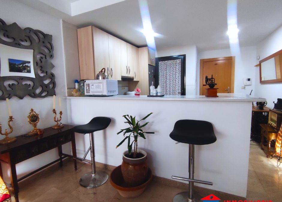 Apartamento nuevo amueblado con piscina | REF. 514 | 75.000 €