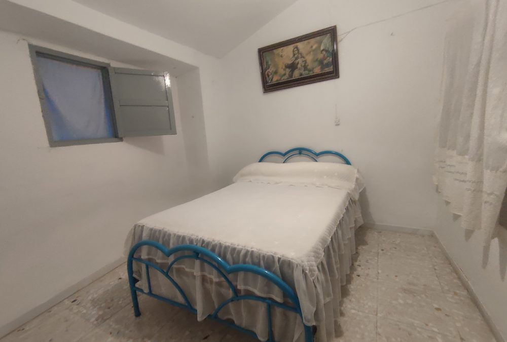 Casa antigua 8 habitaciones | REF. 001 | 120.000€